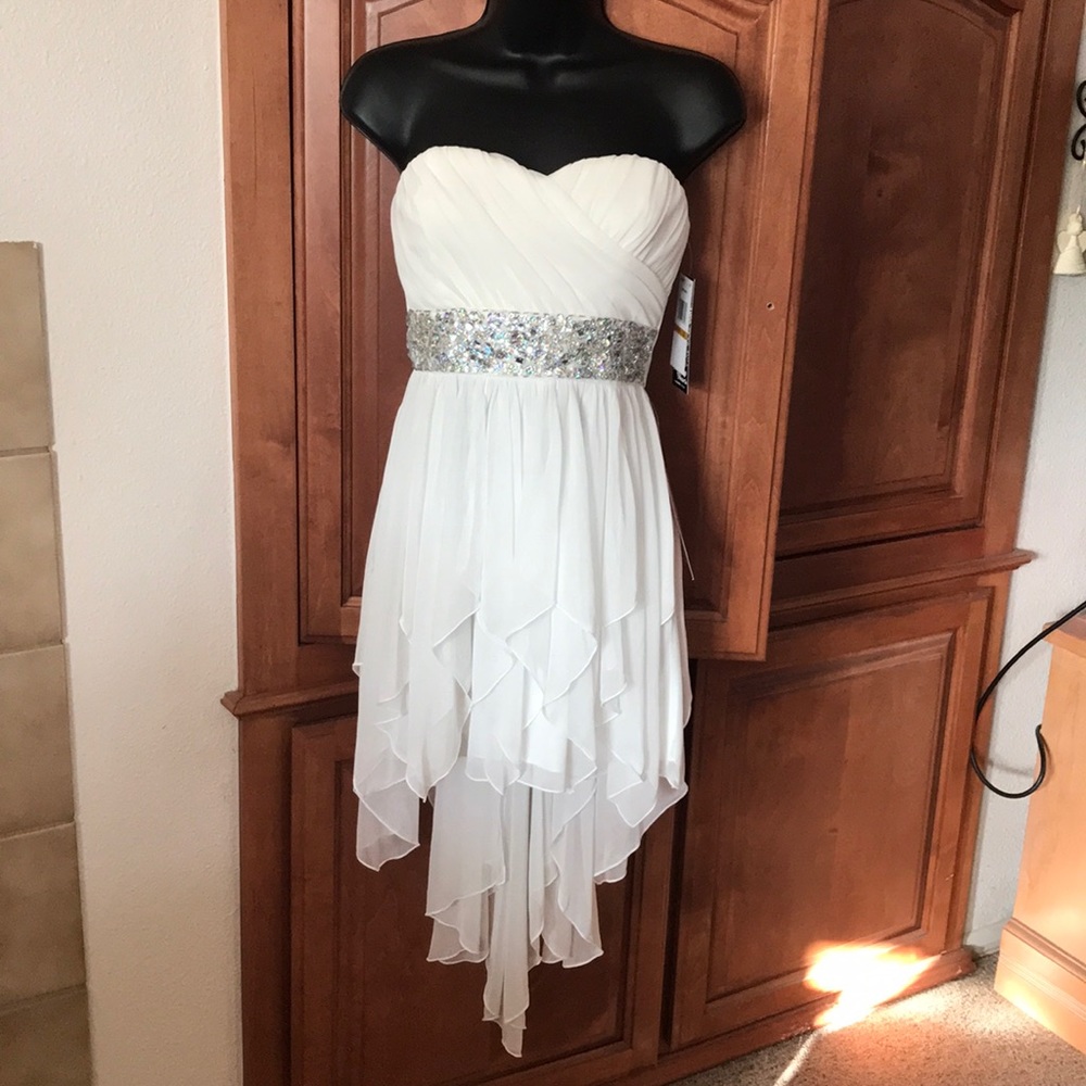 Sequins Heart White Dress with Sequins Waist